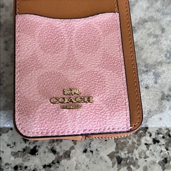 Coach Zip Card Case In Signature Canvas With Charm -Powder Pink NWT - Picture 8 of 8